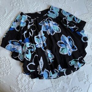 Elle women’s size large black and blue floral poncho tank top